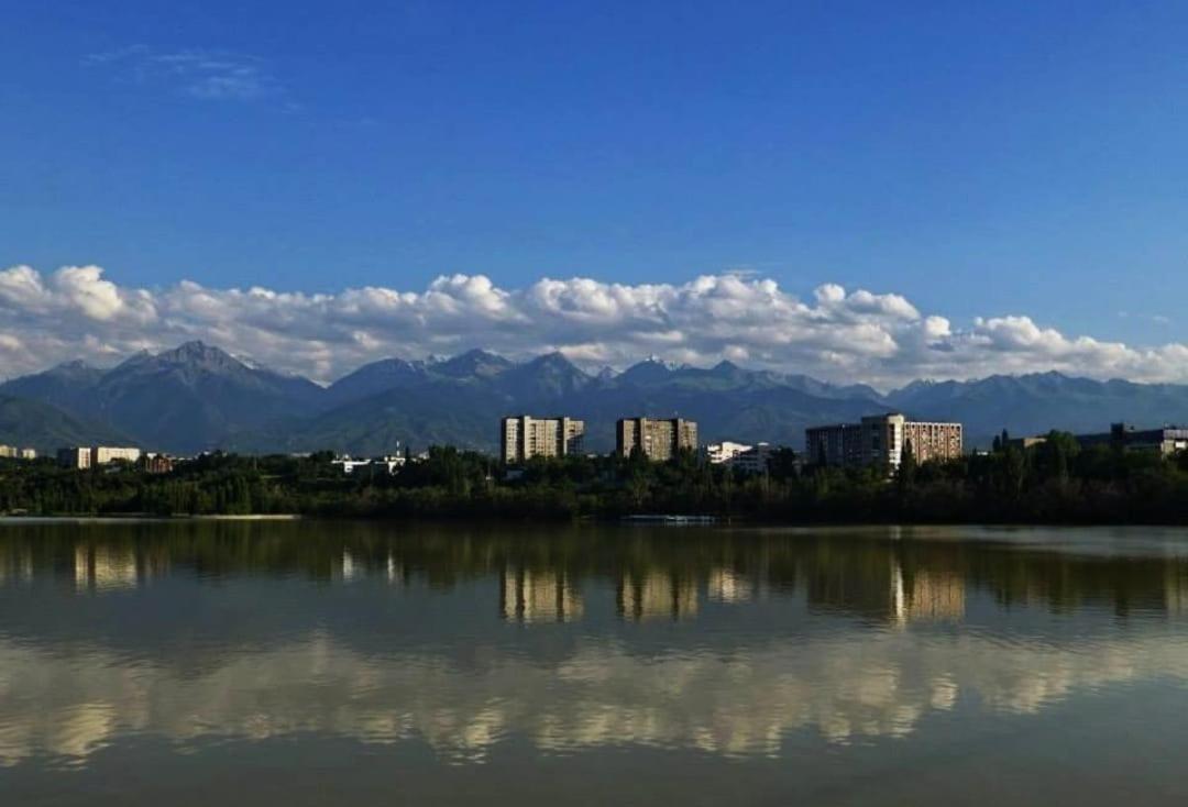 Tastaq Hostel Алматы Экстерьер фото